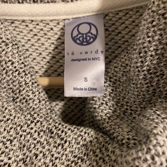 Sweater - Picture 2 of 2